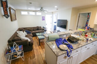 60 Egmont St, Unit 6 in Brookline, MA - Building Photo - Building Photo