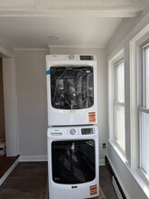 74 Highland Ave, Unit 1 in Malden, MA - Building Photo - Building Photo