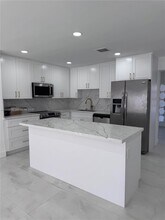 1706 N 45th Ave in Hollywood, FL - Building Photo - Building Photo