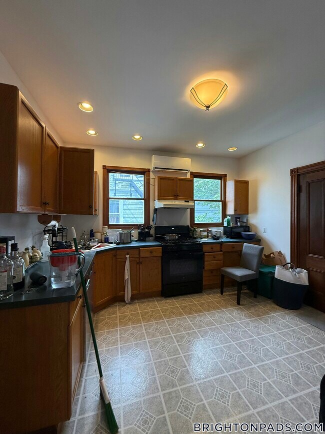 32 Etna St in Boston, MA - Building Photo - Building Photo