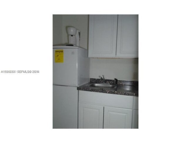 2020 NE 26th St in Wilton Manors, FL - Building Photo - Building Photo