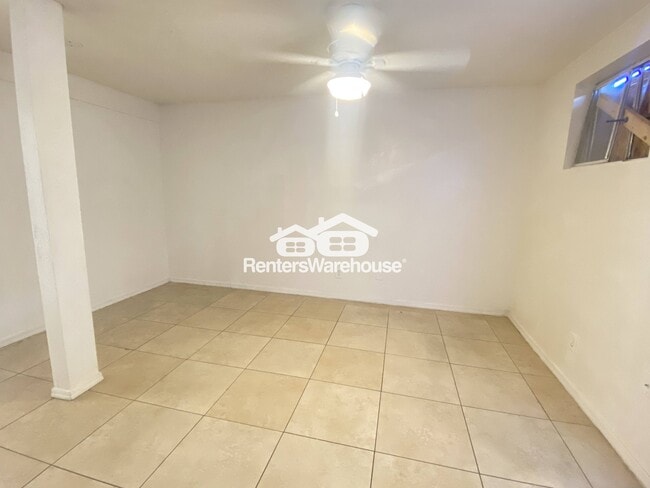 325 S Pioneer in Mesa, AZ - Building Photo - Building Photo