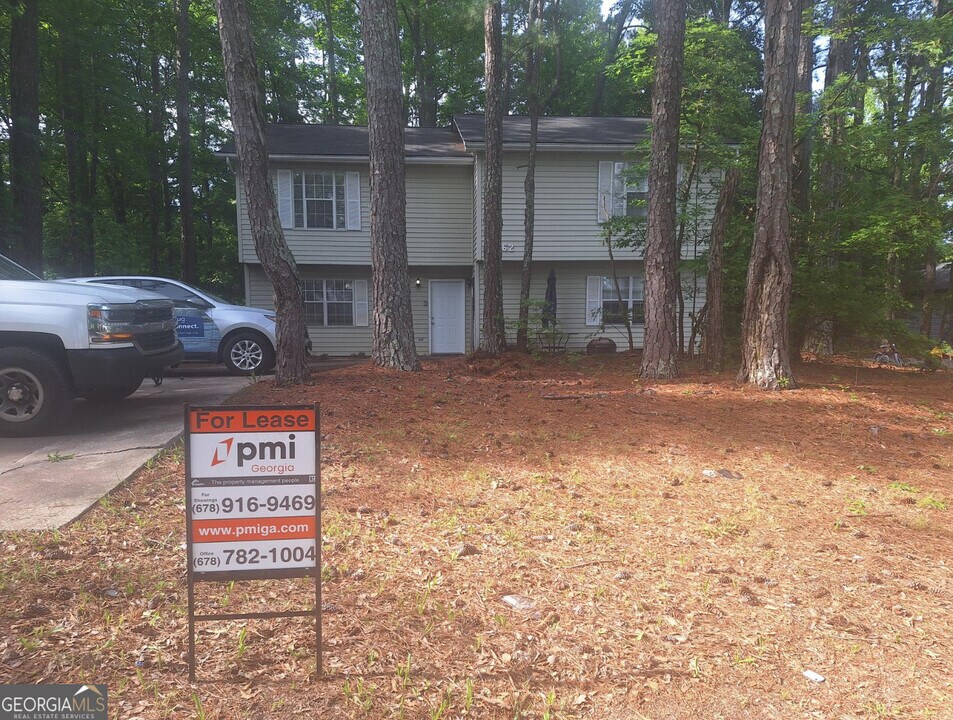 6562 Carriage Ln in Union City, GA - Building Photo
