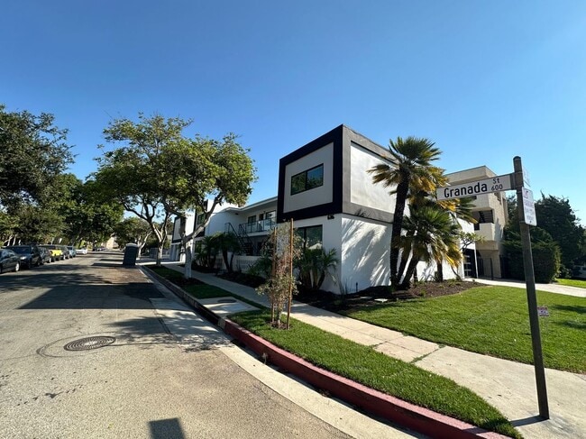 616 Granada St