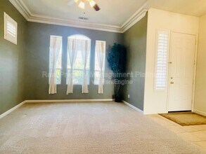 2450 Magill Ave in Clovis, CA - Building Photo - Building Photo