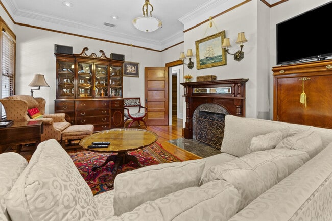 305 NE 4 St in Gainesville, FL - Foto de edificio - Building Photo