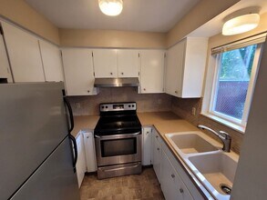 1547 Mill St SE in Salem, OR - Building Photo - Building Photo