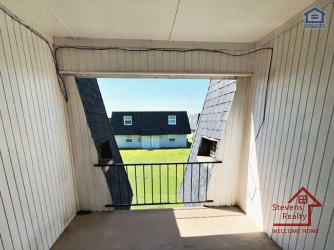2111 NW Lindy Ave in Lawton, OK - Building Photo - Building Photo