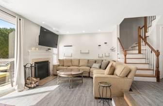 11 Bentley Ct in Bedminster, NJ - Building Photo - Building Photo