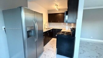 346 86th St in Miami Beach, FL - Building Photo