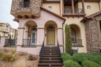 1 Corte Belleza in Henderson, NV - Building Photo - Building Photo
