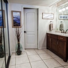 2001 E Camino Parocela in Palm Springs, CA - Building Photo - Building Photo