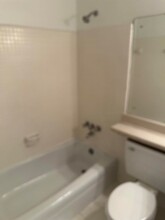 971 June Rd, Unit 4 in Memphis, TN - Building Photo - Building Photo