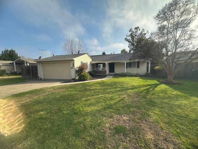 4328 Ulysses Dr in Sacramento, CA - Building Photo - Building Photo