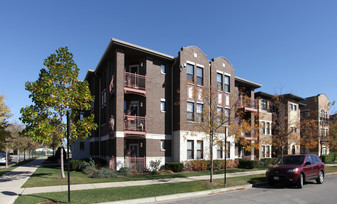 845 E 38th Pl Apartments