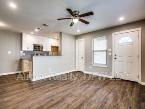3215 Karen St in Fort Worth, TX - Building Photo - Building Photo