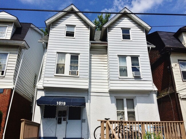 property at 1019 Mellon St