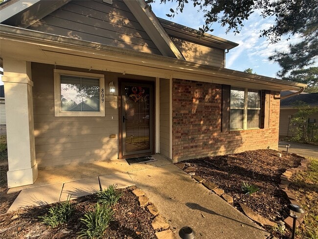 property at 809 Dragonfly Dr