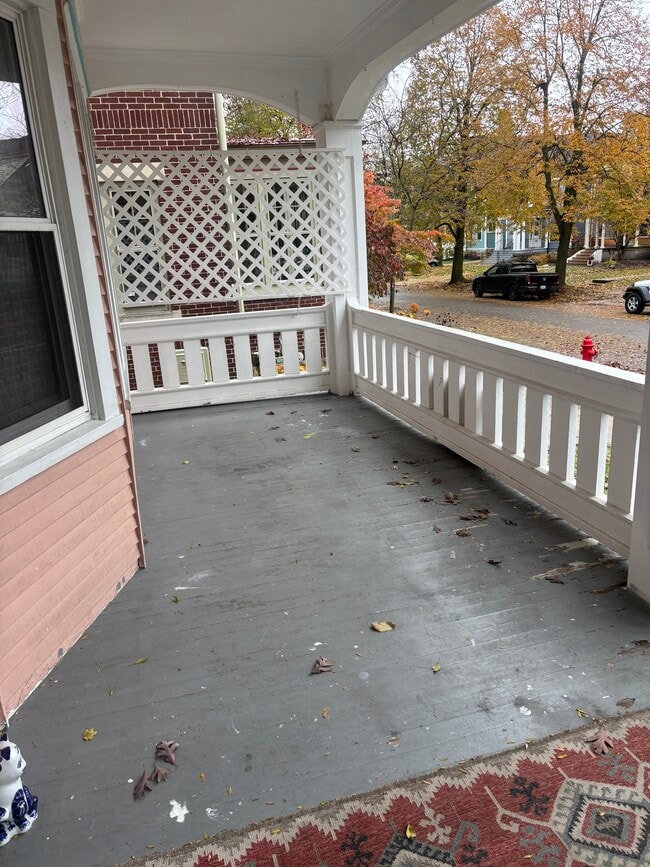 783 Potomac Ave, Unit Lower unit