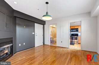 815 King St in Alexandria, VA - Building Photo - Building Photo