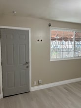 2102 W Huntington Ave in Anaheim, CA - Building Photo - Building Photo