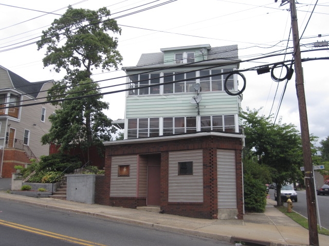 270 Belleville Ave in Belleville, NJ - Building Photo