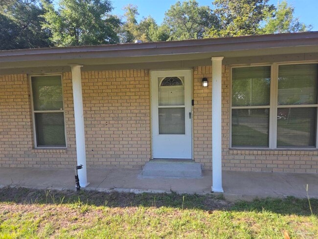 1540 Wilimar Pl in Pensacola, FL - Building Photo - Building Photo