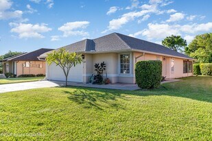 260 Concord Way in Melbourne, FL - Building Photo