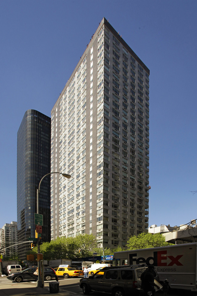 254-260 E 68th St in New York, NY - Foto de edificio - Building Photo