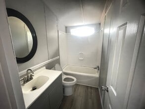60 Sunflower Ct in Sumter, SC - Building Photo - Building Photo
