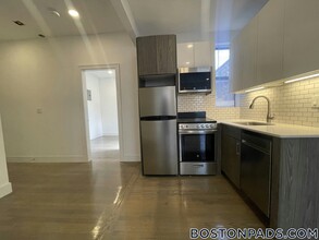 11 Queensberry St in Boston, MA - Building Photo - Building Photo