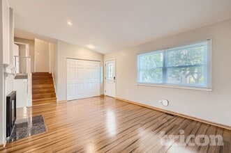 4440 Trailside Ct in Hoffman Estates, IL - Foto de edificio - Building Photo