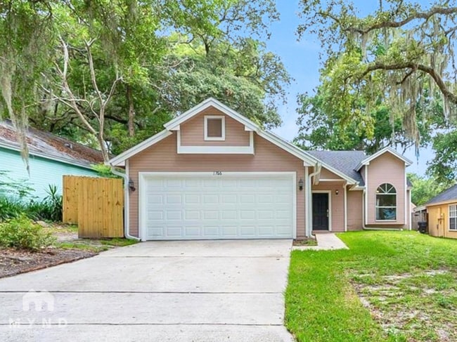 property at 1766 Iroquois Dr