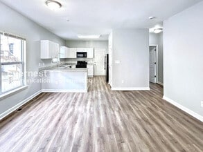 379 Yonkers Ave NW in Atlanta, GA - Building Photo - Building Photo