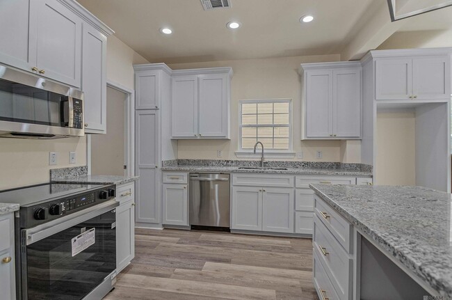 1431 Lila St in Baton Rouge, LA - Building Photo - Building Photo
