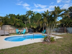 311 SW 2nd Ave in Dania Beach, FL - Building Photo - Building Photo
