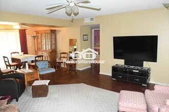 10005 W Pleasant Valley Rd in Sun City, AZ - Building Photo - Building Photo