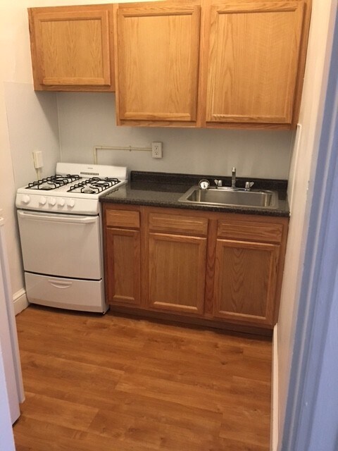 1118 Commonwealth Ave, Unit 5