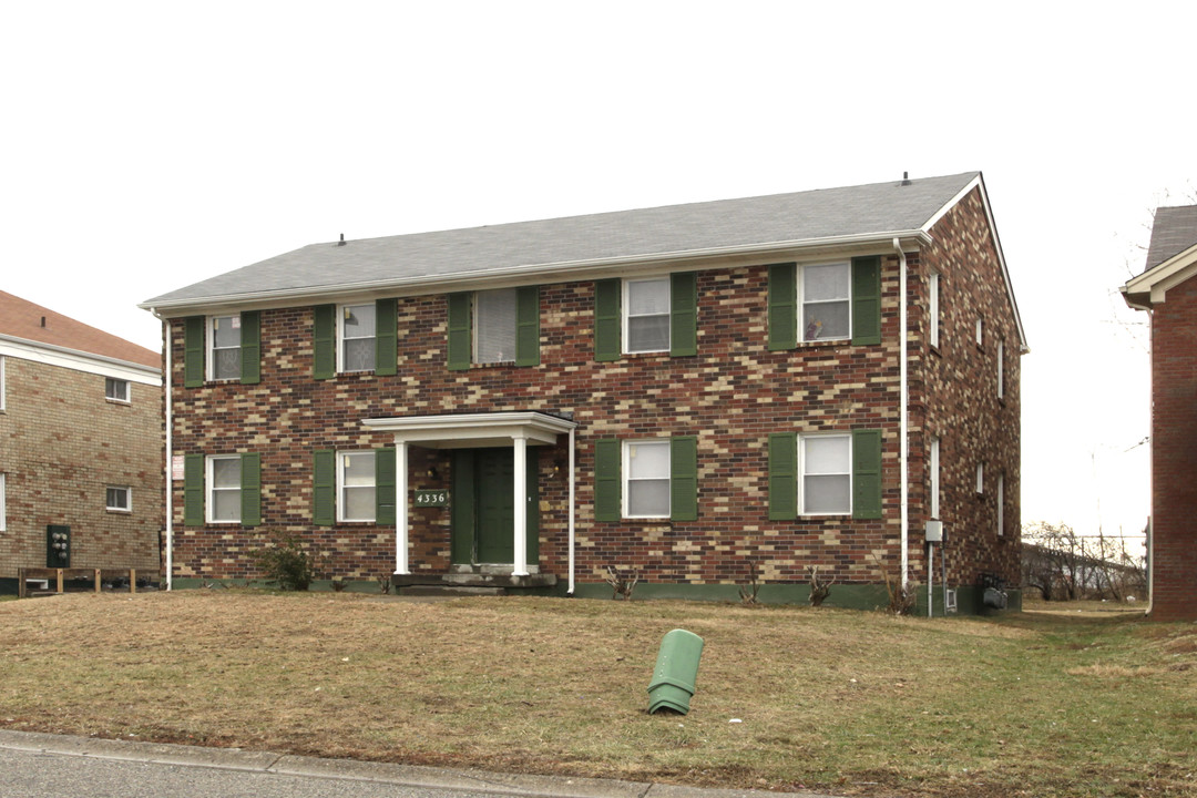 4336 Newport Rd in Louisville, KY - Foto de edificio