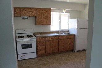912-920 Blue St in Marysville, CA - Foto de edificio - Interior Photo
