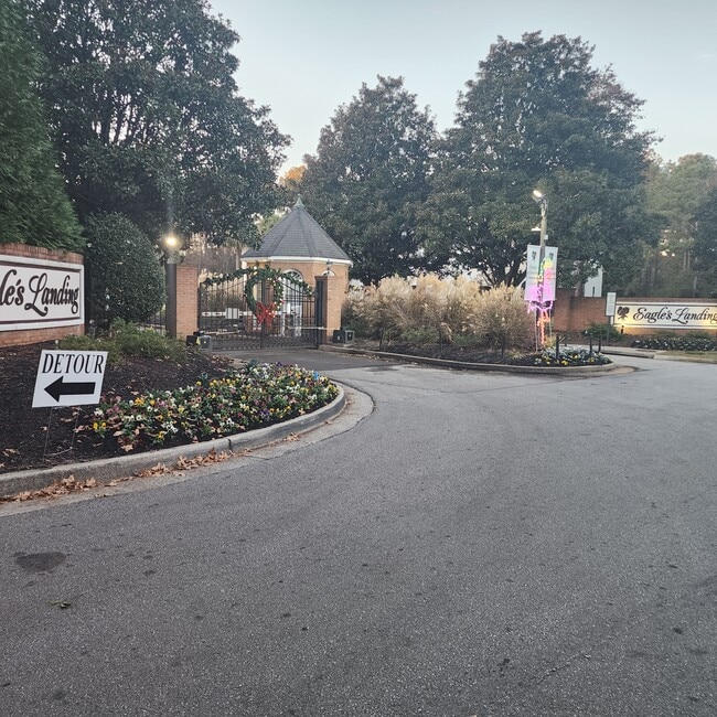 337 Langshire Dr in Mcdonough, GA - Building Photo - Building Photo