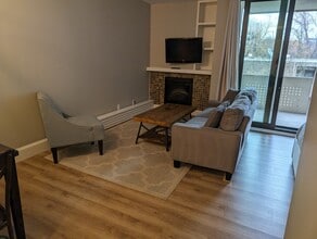 300 M St SW, Unit N102 in Washington, DC - Building Photo - Building Photo