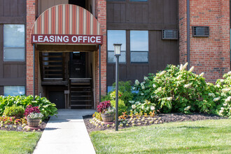 Schrock Park in Columbus, OH - Building Photo - Building Photo