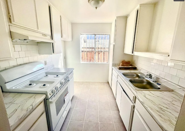 1333 Bates Ave, Unit 2, Unit 2