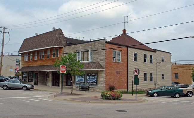 19-25 Spring St in Cary, IL - Building Photo - Building Photo