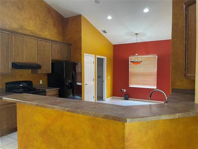 1754 Altavista Cir in Lakeland, FL - Building Photo - Building Photo