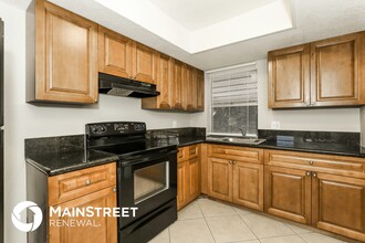 771 SW 70th Way in North Lauderdale, FL - Foto de edificio - Building Photo