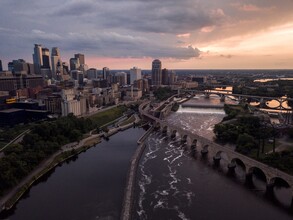 Stone Arch II in Minneapolis, MN - Building Photo - Building Photo