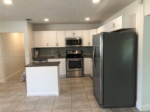 1625 NW 9th Ave in Fort Lauderdale, FL - Building Photo - Building Photo