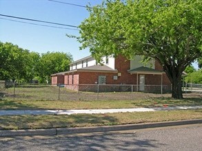 401 W Avenue E in Copperas Cove, TX - Building Photo - Building Photo